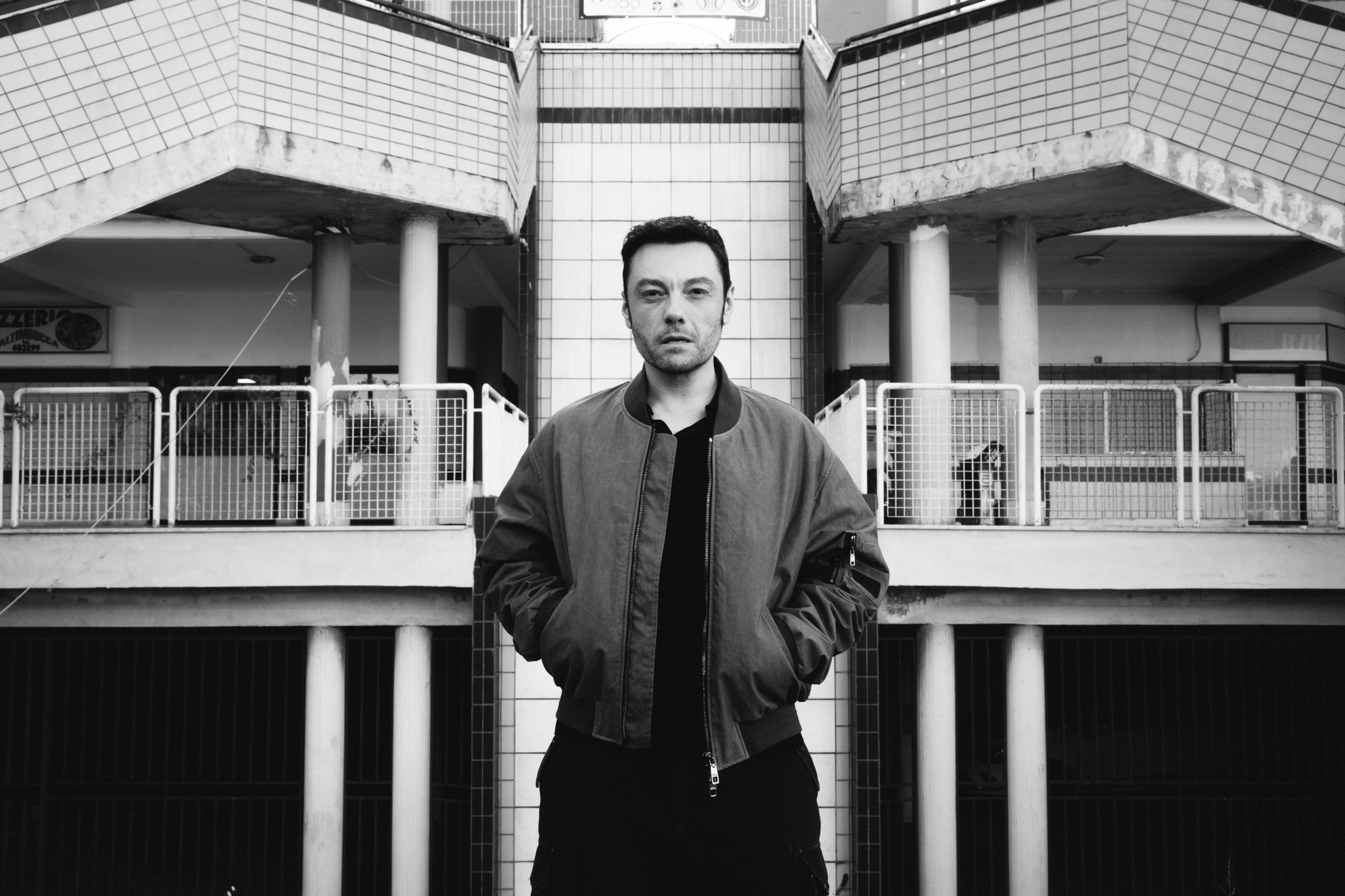 TIZIANO FERRO HA ANNUNCIATO IL NUOVO SINGOLO “SONO UN GRANDE”