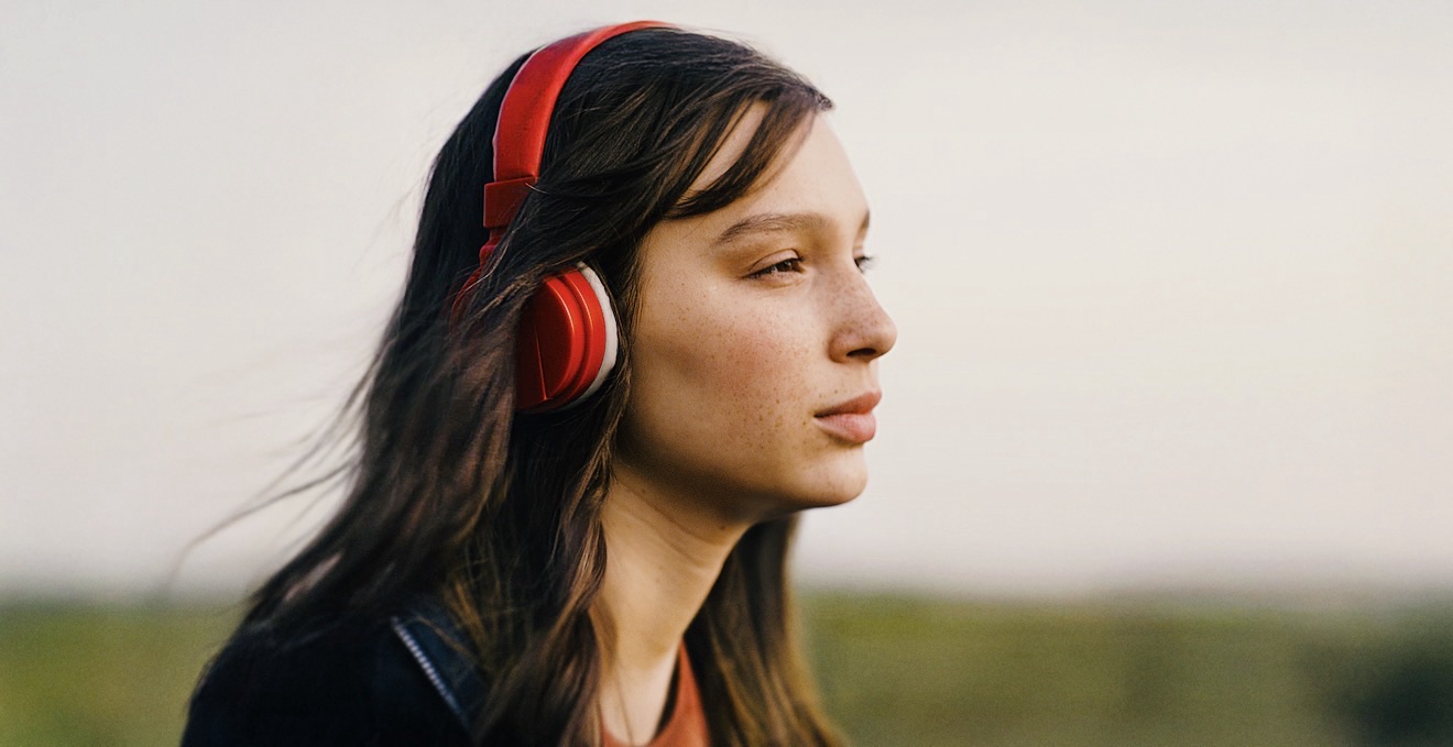 “Non abbiam bisogno di parole” con Sarah Toscano è disponibile su Netflix
